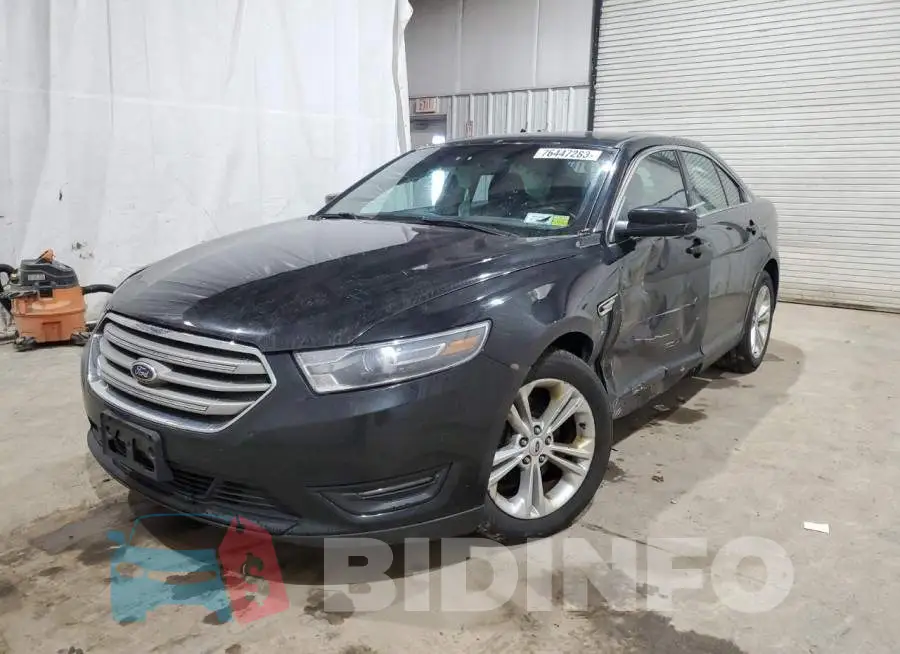 1FAHP2E82FG101927 Photo# 1