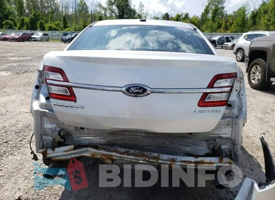 1FAHP2F82FG108844 Photo# 6