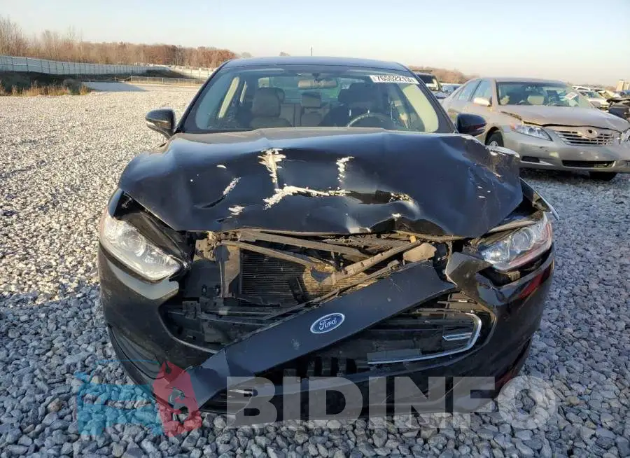 3FA6P0H73GR381382 Photo# 5