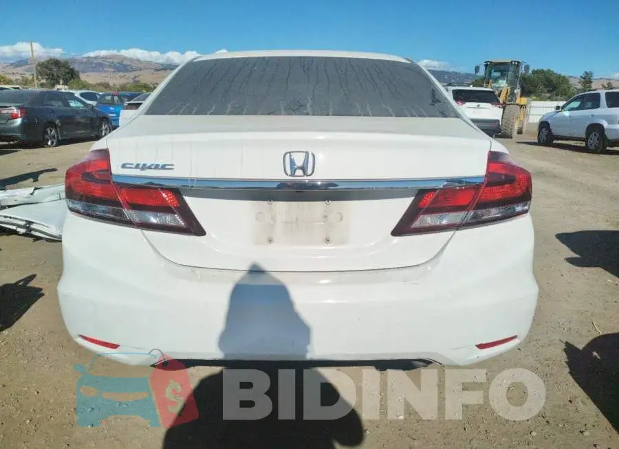 19XFB2F57EE223217 Photo# 6