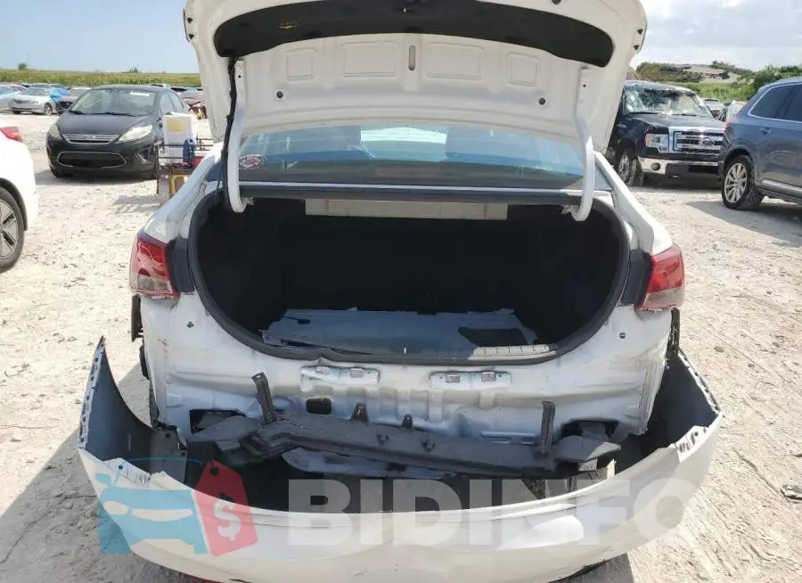 3KPC24A64NE172631 Photo# 6