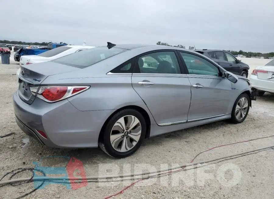 KMHEC4A42EA116044 Photo# 3