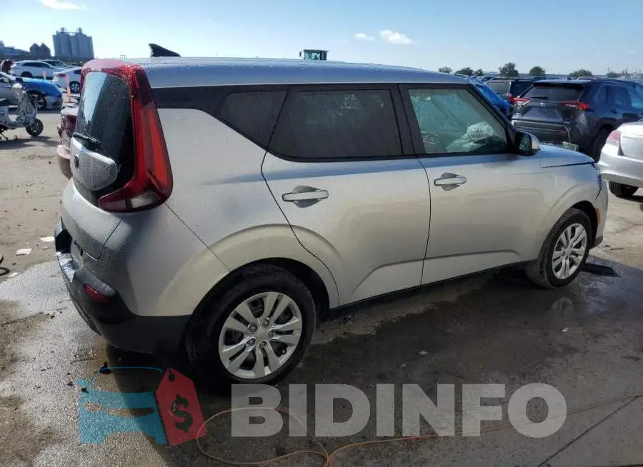 KNDJ23AUXL7121728 Photo# 3