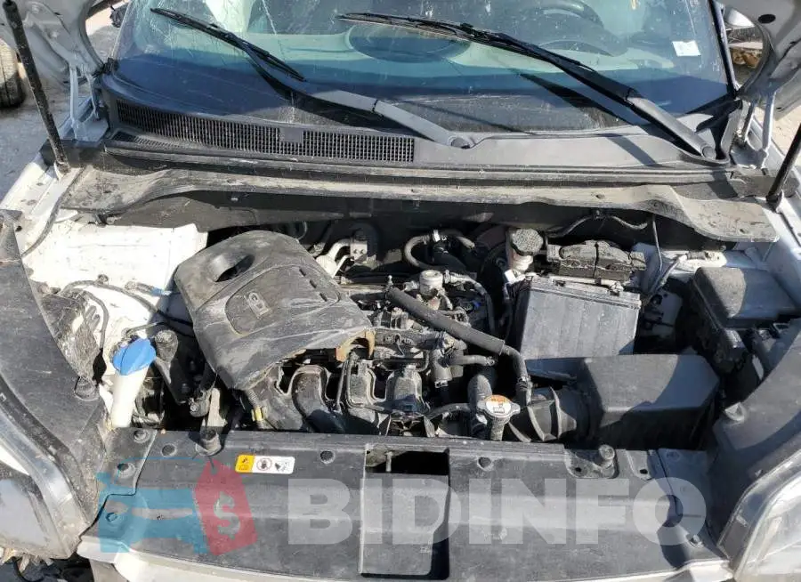 KNDJN2A29J7598650 Photo# 12