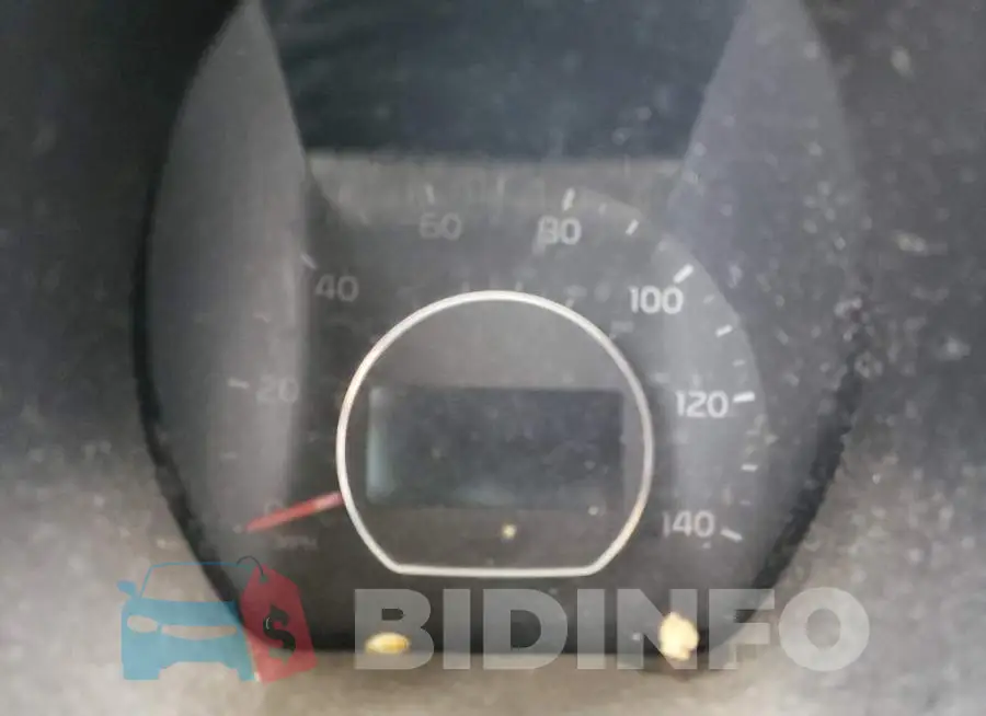 KNDJN2A2XE7038917 Photo# 8