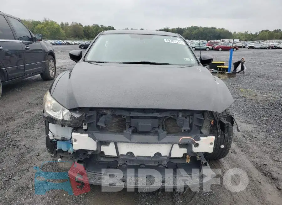 JM1GL1U5XH1147823 Photo# 5