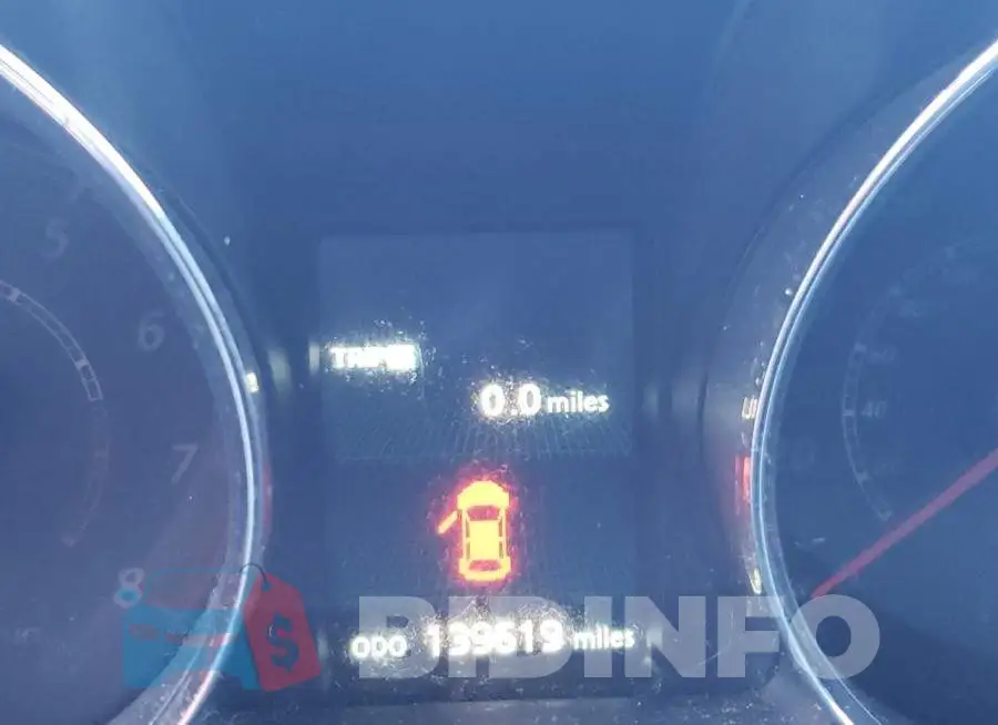 JA4AP3AU0HZ033441 Photo# 9