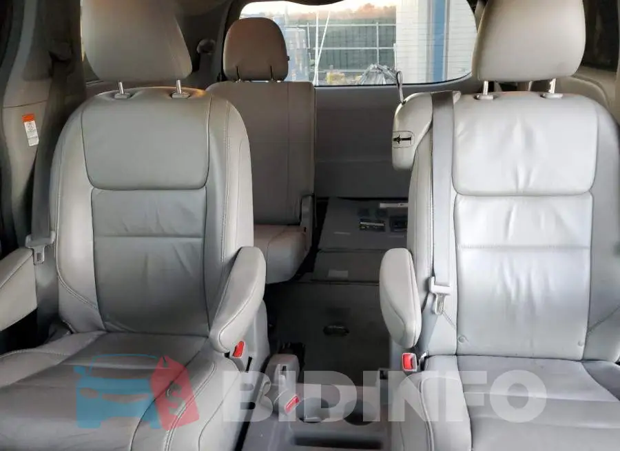 5TDYK3DCXFS640967 Photo# 10
