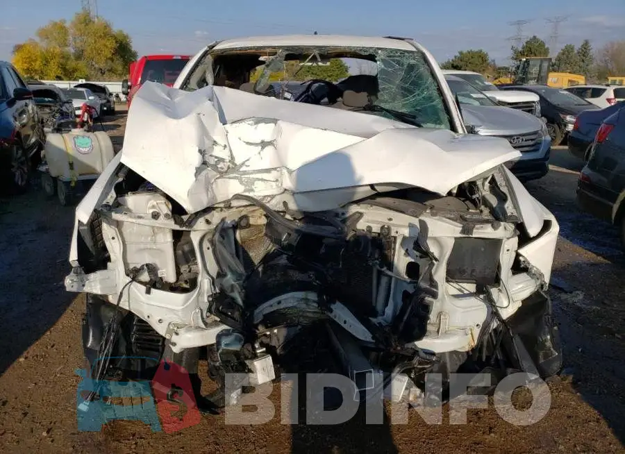 5TFRX5GN7KX143717 Photo# 5