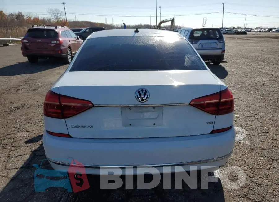 1VWBS7A34GC020164 Photo# 6