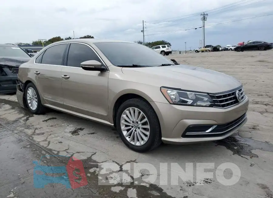 1VWBS7A35GC013501 Photo# 4