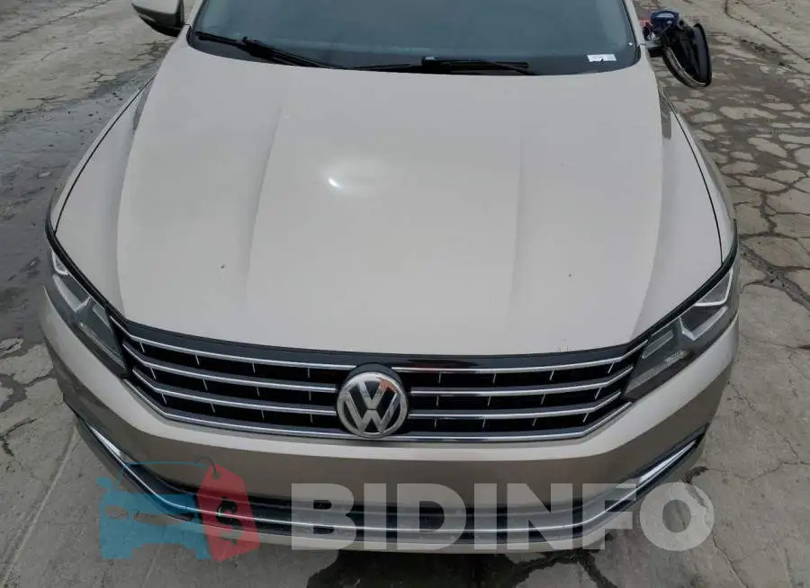 1VWBS7A35GC013501 Photo# 11