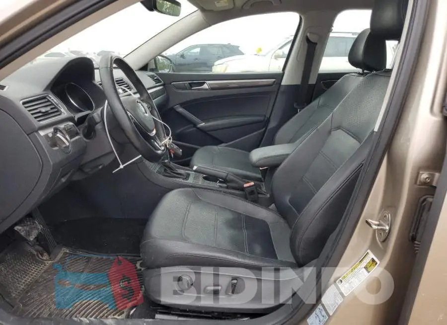 1VWBS7A36GC016844 Photo# 7
