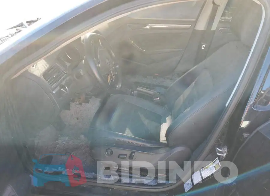 1VWBS7A36GC017153 Photo# 7