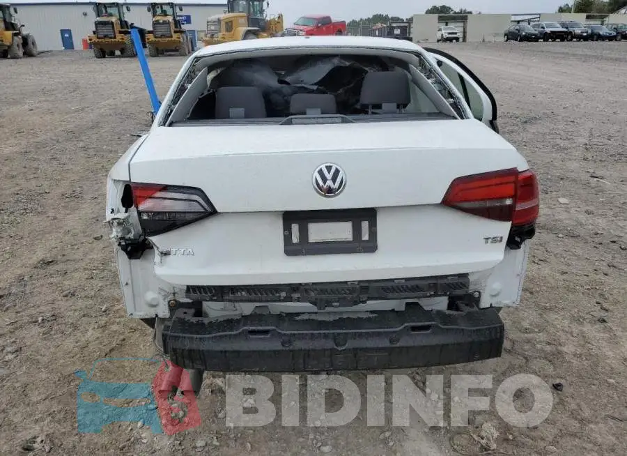 3VW2B7AJ2JM218391 Photo# 6