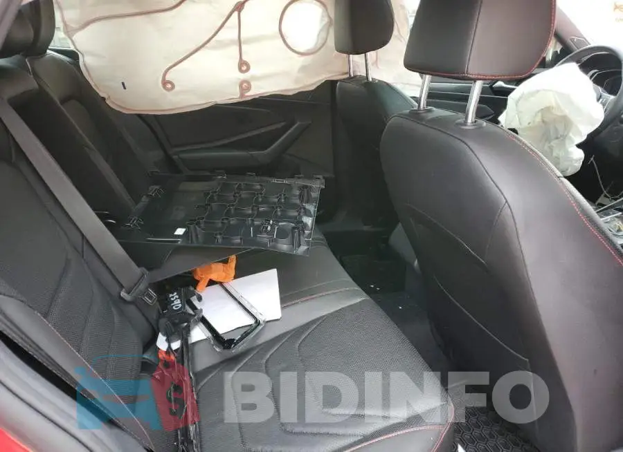 3VW5T7BU5MM083799 Photo# 10