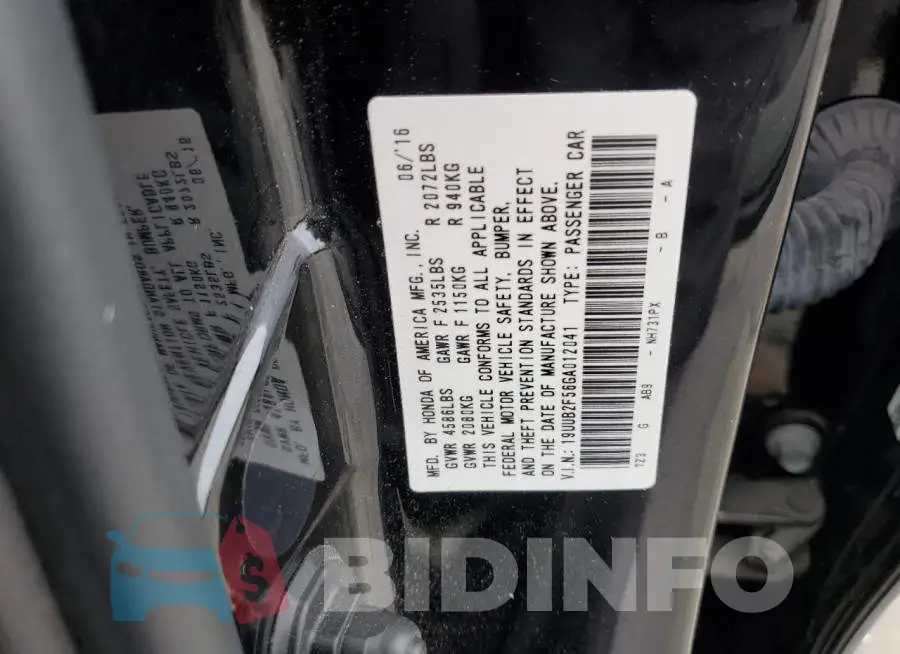 19UUB2F56GA012041 Photo# 12