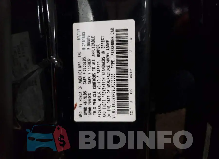 19UUB2F69JA005035 Photo# 12