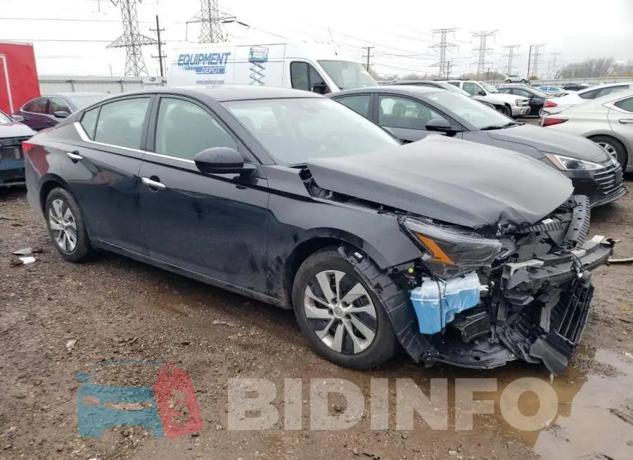 1N4BL4BV2PN395902 Photo# 4