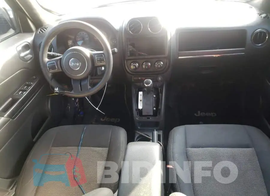 1C4NJPBB4ED889993 Photo# 8