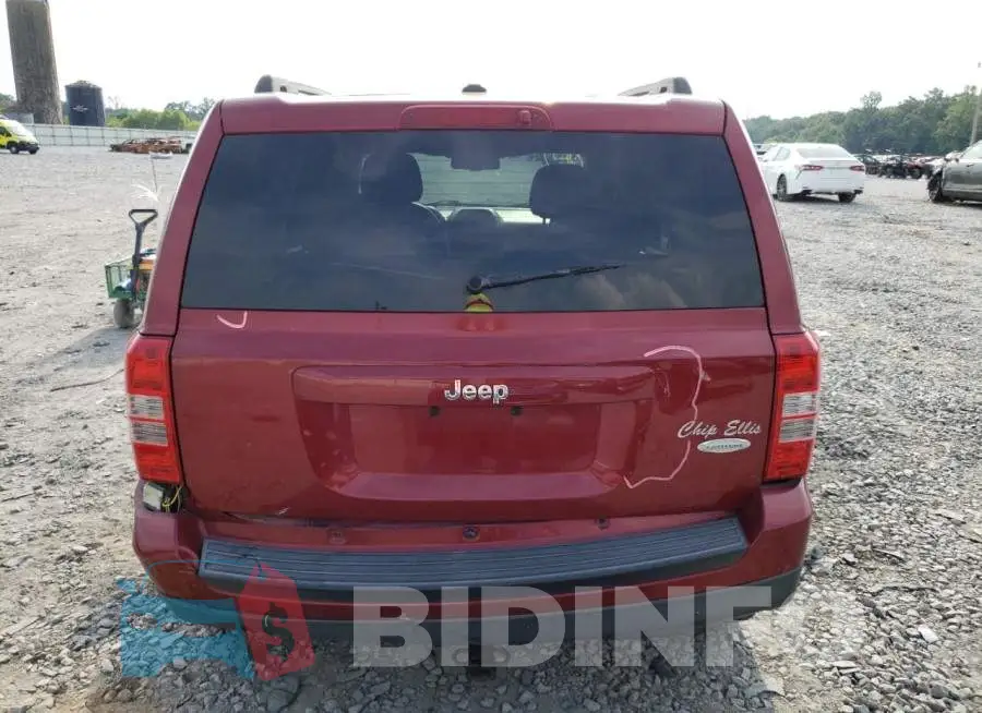 1C4NJPFB7ED715376 Photo# 6