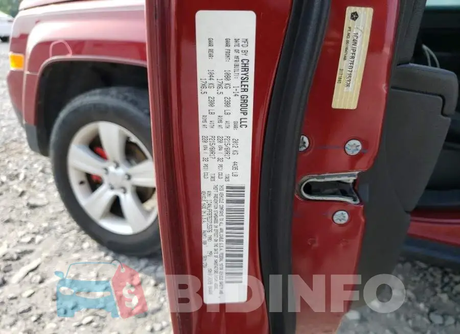 1C4NJPFB7ED715376 Photo# 13