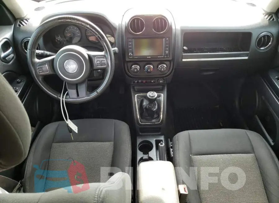 1C4NJPFB7ED715376 Photo# 8