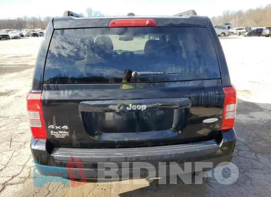 1C4NJRFB6ED905133 Photo# 6