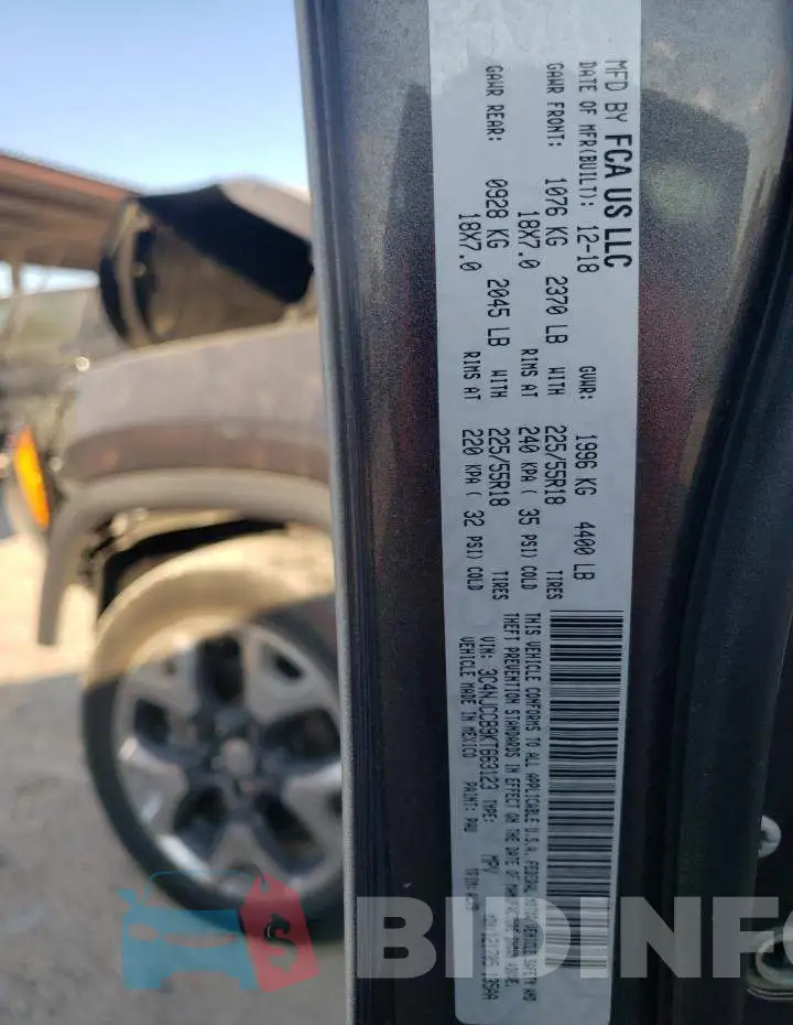 3C4NJCCB9KT663123 Photo# 14
