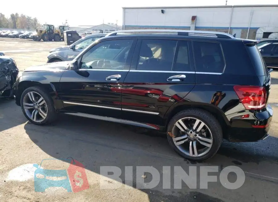 WDCGG8JB4FG401022 Photo# 2