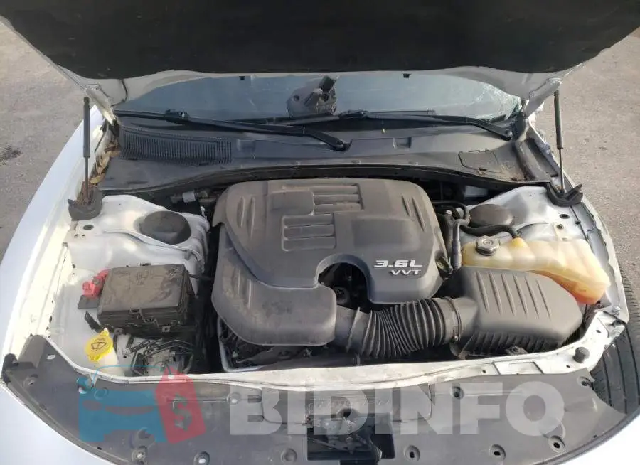 2C3CDXHG8KH527038 Photo# 11