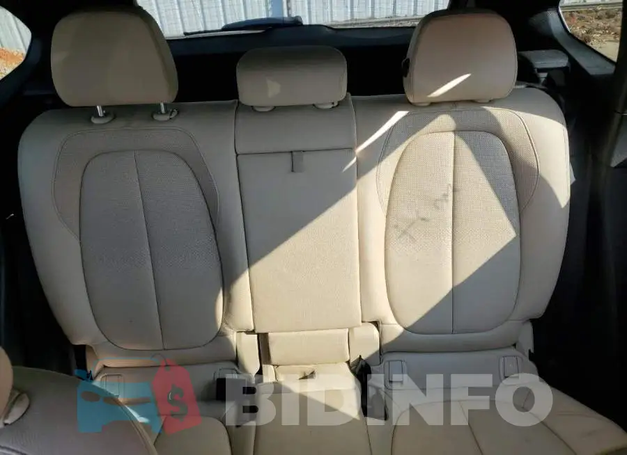 WBXHT3C32J5K25433 Photo# 10