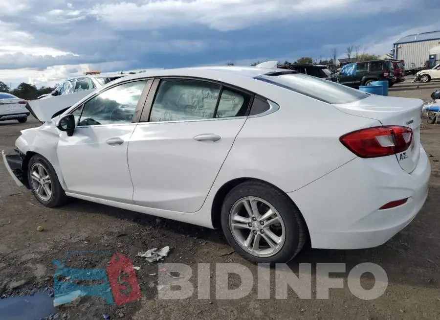 1G1BE5SM5J7137704 Photo# 2