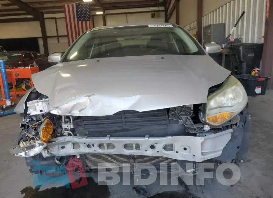 1FADP3F21EL447021 Photo# 5