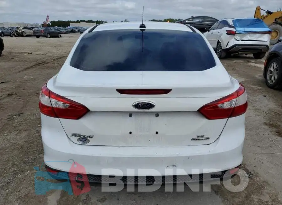 1FADP3F22EL282371 Photo# 6