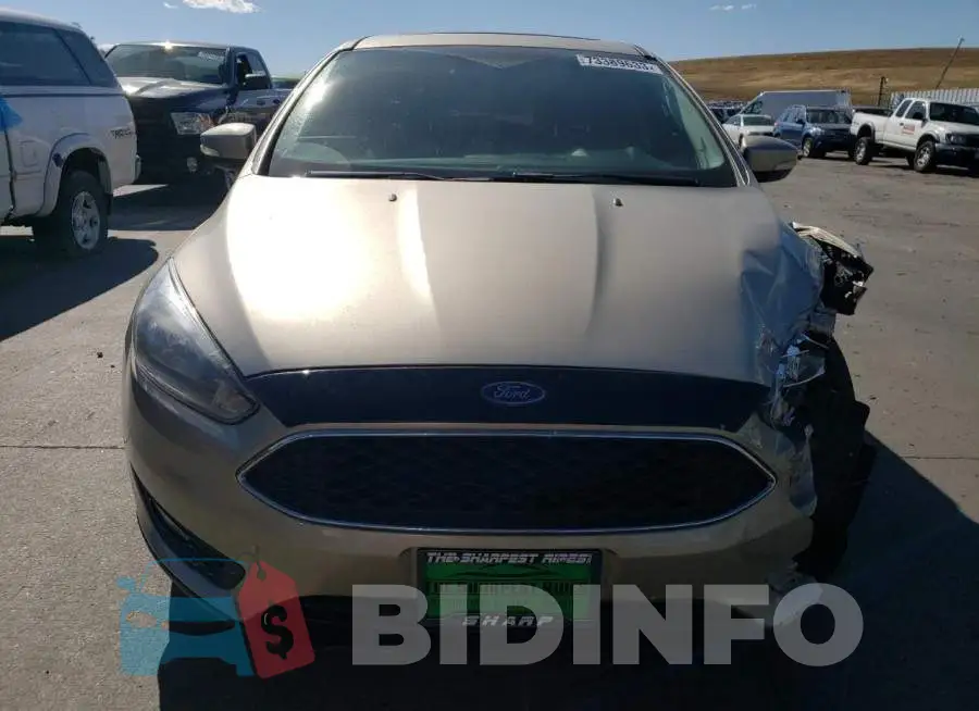 1FADP3M21JL261685 Photo# 5