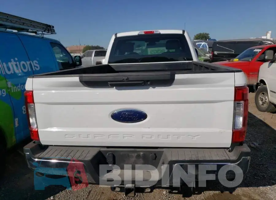 1FTBF2B62KEF64047 Photo# 6