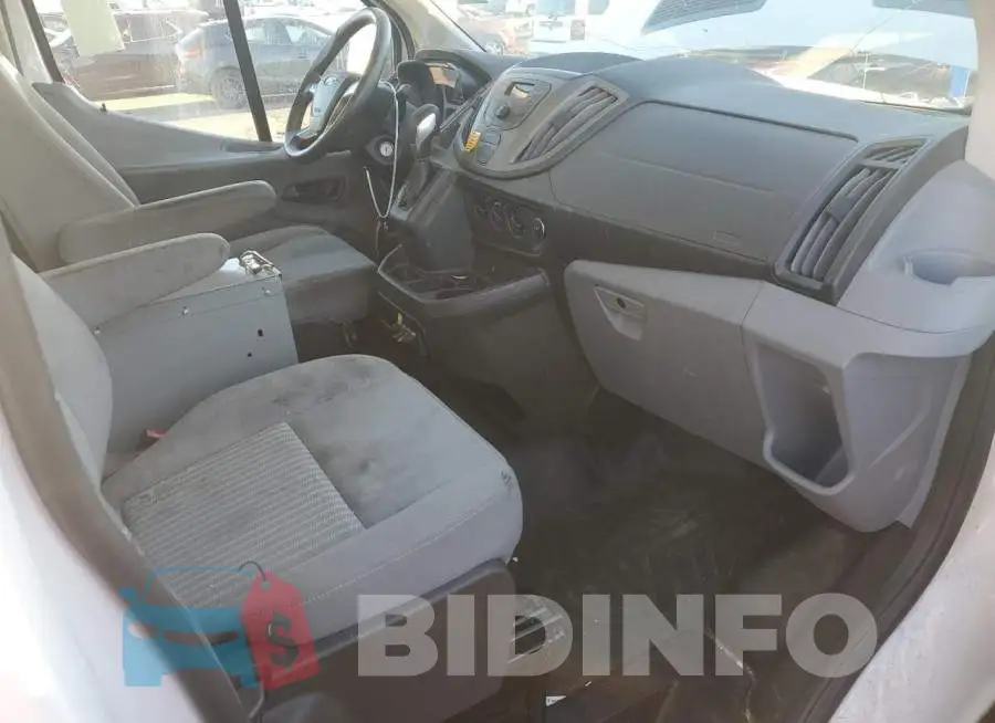 1FTYR2YM2JKB11716 Photo# 8