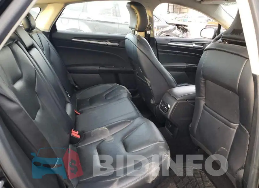 3FA6P0RUXKR120442 Photo# 10