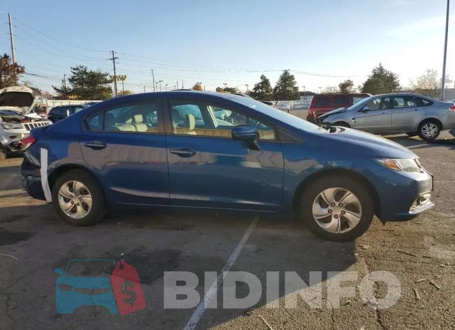 19XFB2F57FE044418 Photo# 4