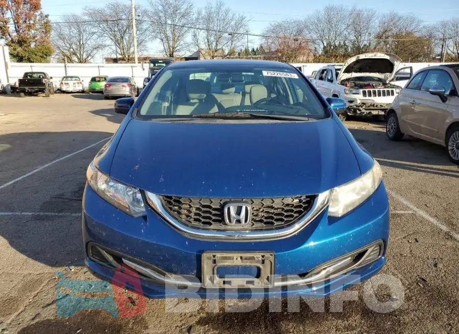 19XFB2F57FE044418 Photo# 5