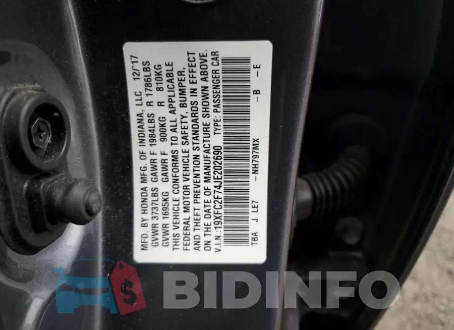 19XFC2F74JE202690 Photo# 12