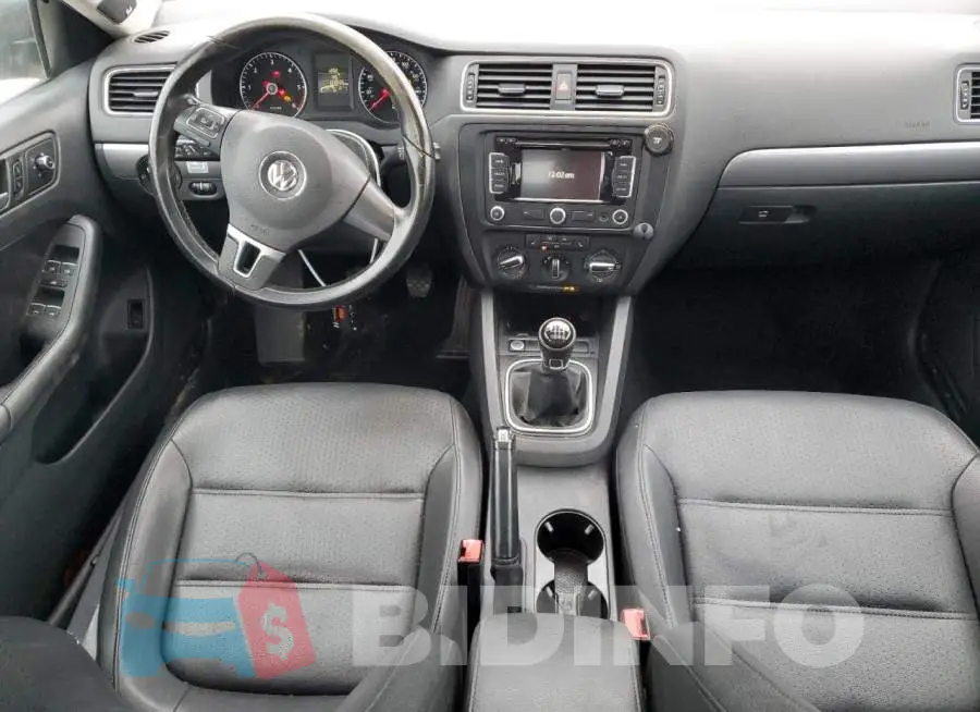3VW3L7AJ5EM390664 Photo# 8