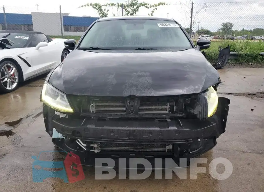 3VWDB7AJ2HM251197 Photo# 5