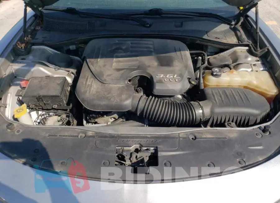 2C3CDXFG5FH858913 Photo# 11