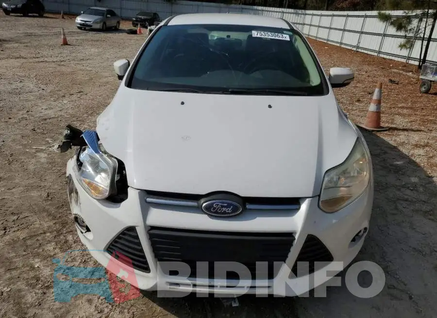 1FADP3F27EL338773 Photo# 5