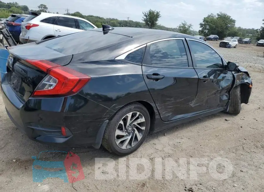 19XFC2F70HE065855 Photo# 3