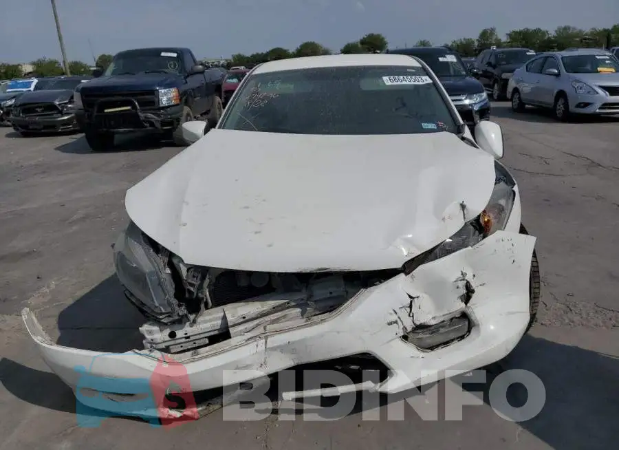 1HGCR2F52FA208175 Photo# 5