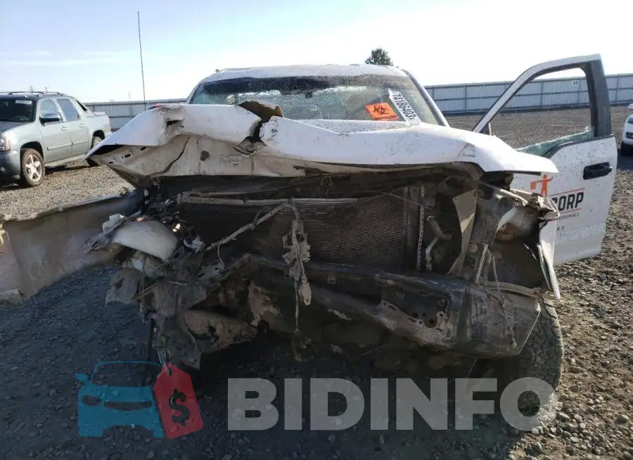 1FTMF1E84GKE77890 Photo# 5