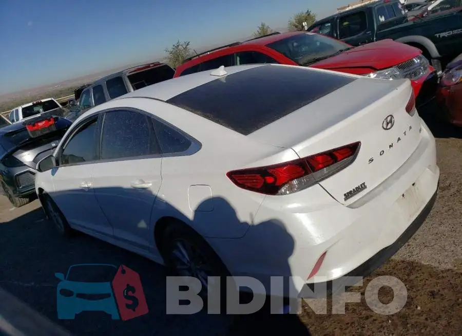 5NPE24AA5JH733227 Photo# 2